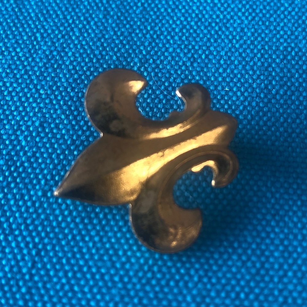 1980's Fleur de Lis Brooch